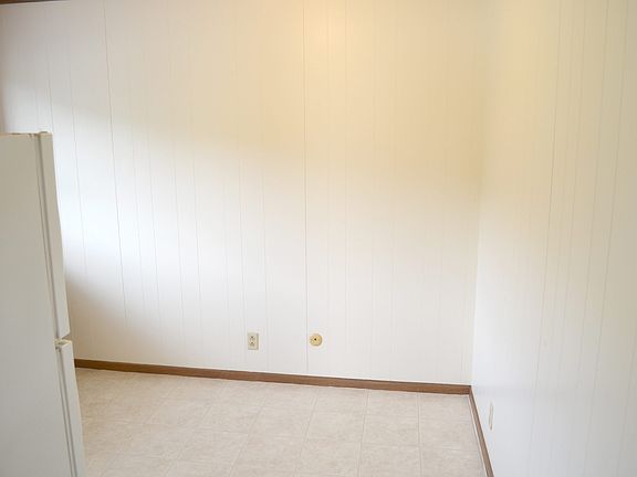 2nd image of 6300 Ervin Rd #11