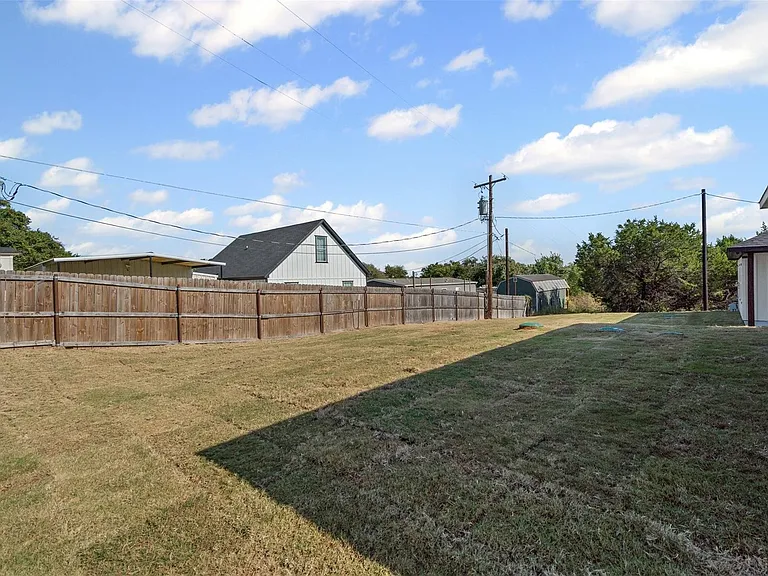 3402 Hilltop Rd — Photo 39