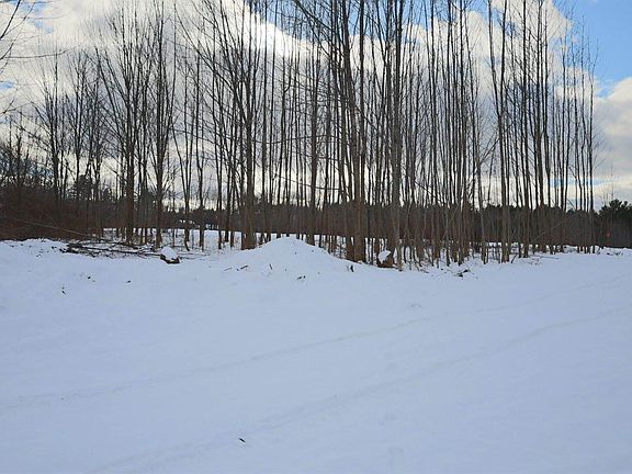 2nd image of 51 Sandy Dr