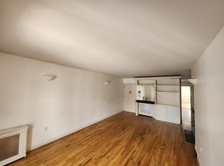 3513 32nd St APT 2, Astoria, NY 11106