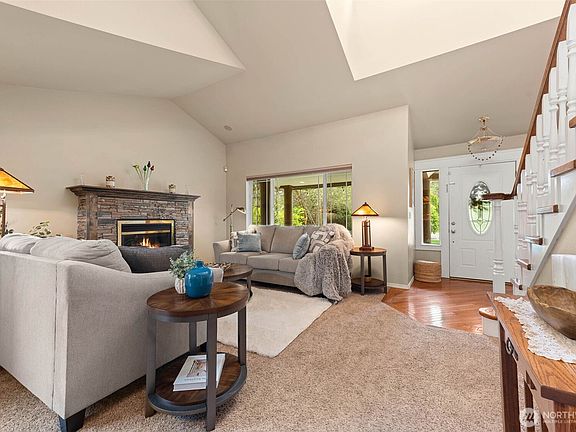 5th image of 9721 132nd Street NW