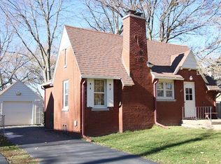 409 S California St, Sycamore, IL 60178