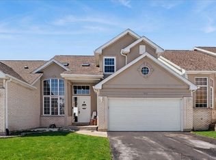 646 Aspen Dr, Romeoville, IL 60446