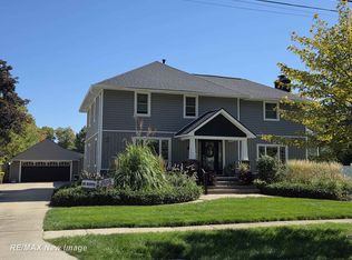 217 S Wood St, Chesaning, MI 48616