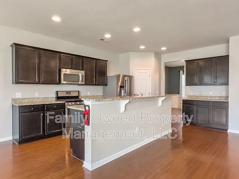 1834 Chickasaw Dr — Photo 16