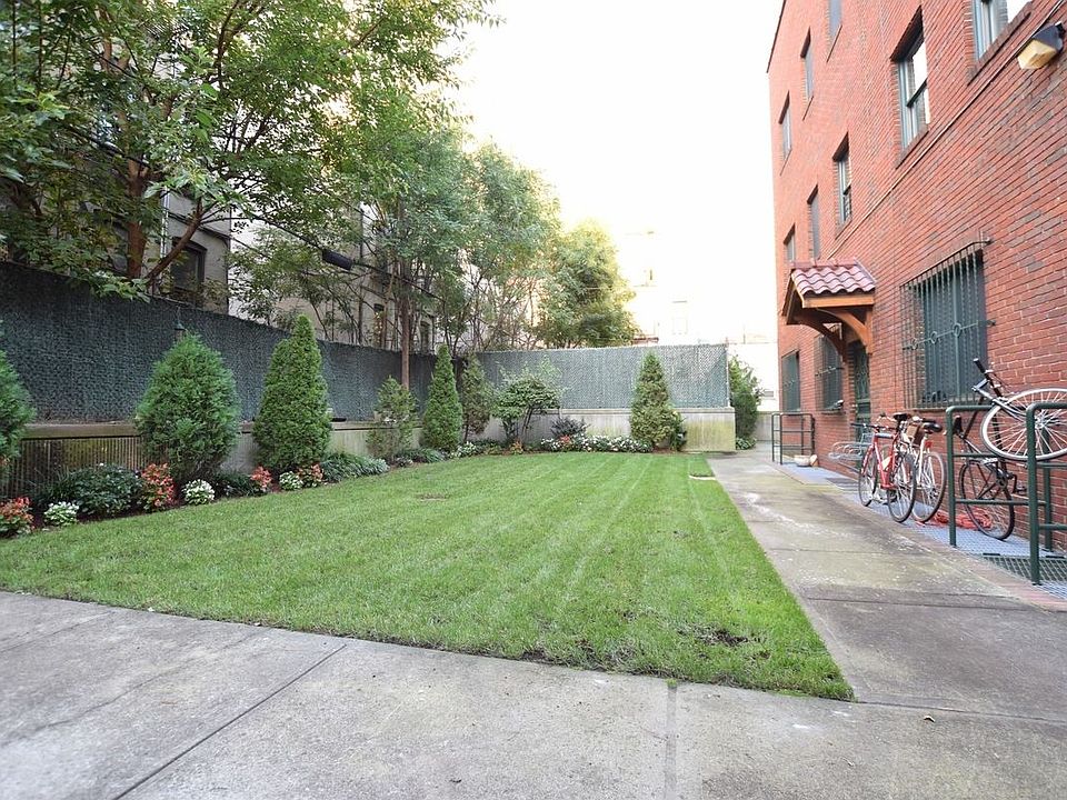 1st image of 207 Meserole St #2B