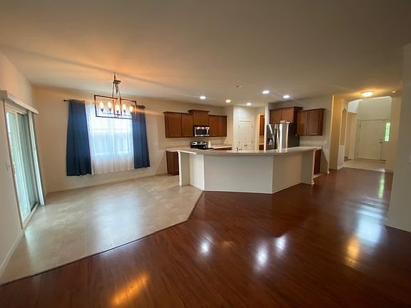 5th image of 5871 W Commonview Dr