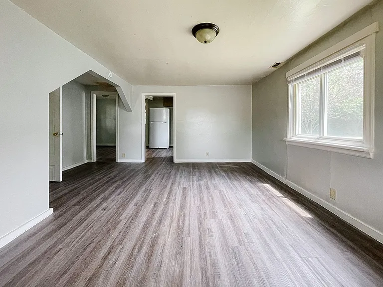 2118 S Penn St — Photo 1