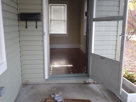 2nd image of 1614 Shady Ln