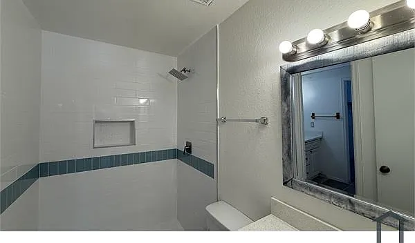725 N Arrowhead Dr — Photo 12