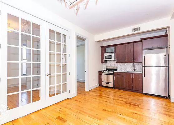 2nd image of 1323 Bedford Ave #6J