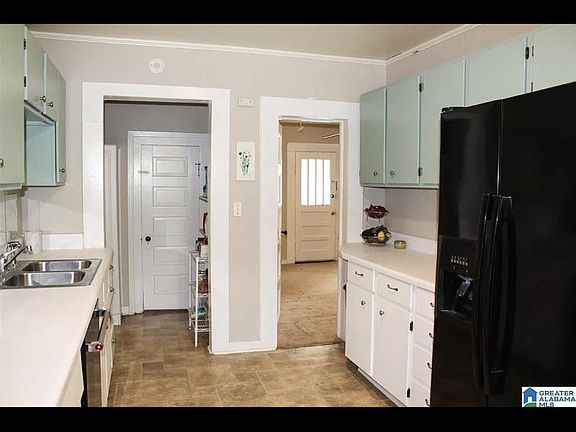5th image of 2403 18th St