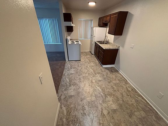 5th image of 2611 Camulos St Suite 27