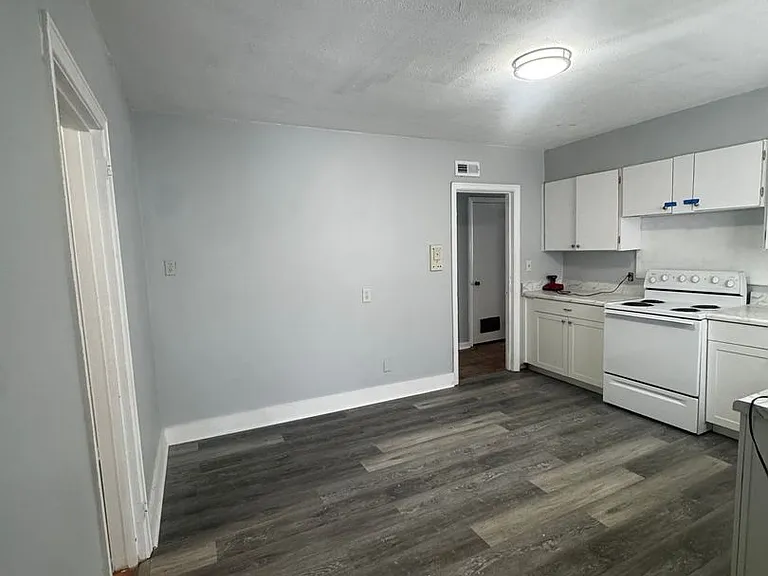 3544 Southmont Dr — Photo 9