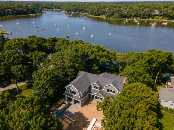 640 Poponessett Road, Cotuit, MA 02635