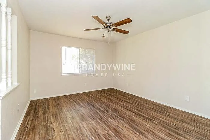 802 Edgemont Dr — Photo 13