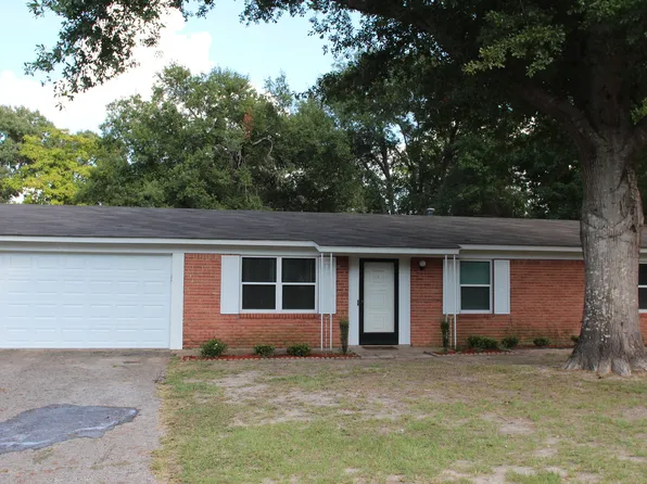8142 Tina Dr, Tyler, TX 75703