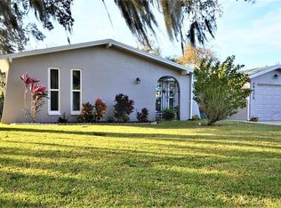 6420 Woodland Ln, New Port Richey, FL 34653