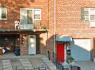7712 75th St #2, Glendale, NY 11385