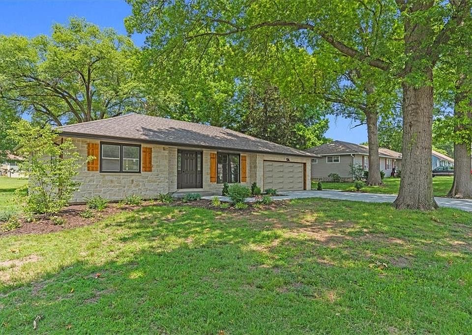 2916 10th Ave, Leavenworth, KS 66048 Zillow