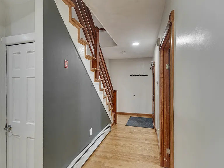 16 Forrester St — Photo 7