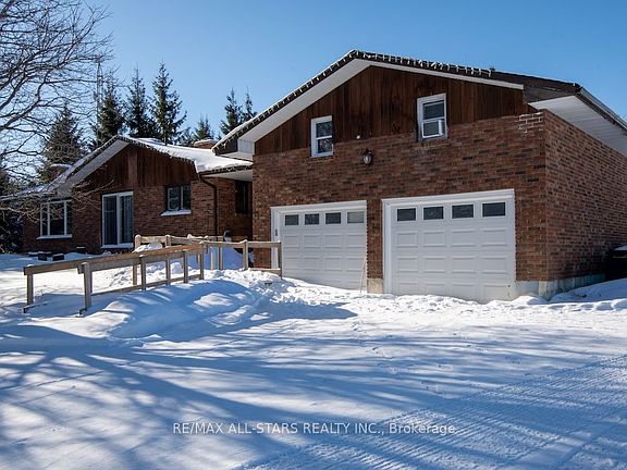 4th image of 1185 Sturgeon Rd
