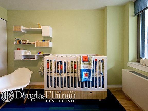4th image of 2 Gold St APT 4910