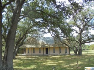 172 Cattle Guard Rd, Yoakum, TX 77995