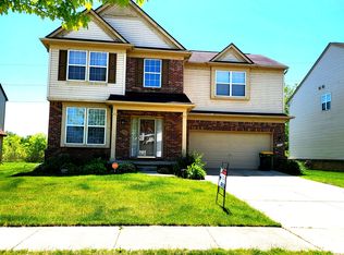 33261 Saddleback Dr, Romulus, MI 48174