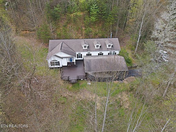 5th image of 337 Costner Rd