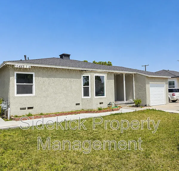 11443 Dicky St — Photo 2