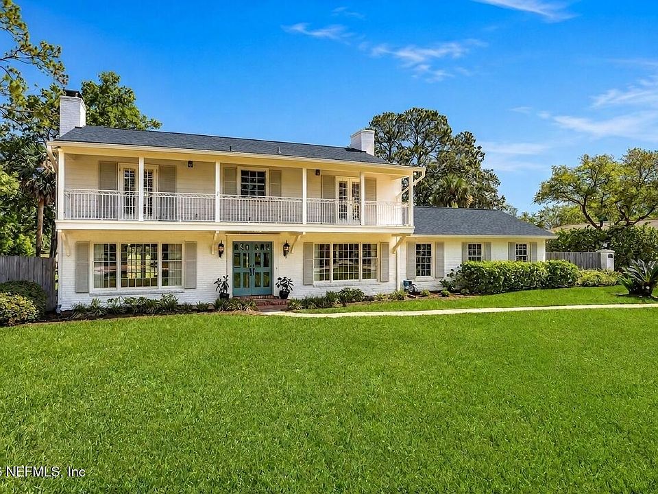 1st image of 8239 HOLLYRIDGE Road