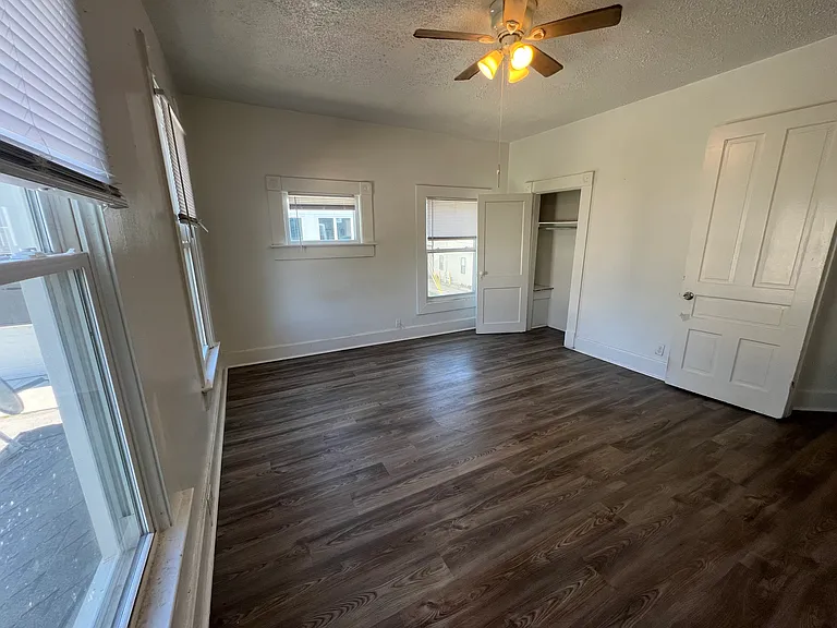 302.5 N Summit St #302.5 — Photo 11