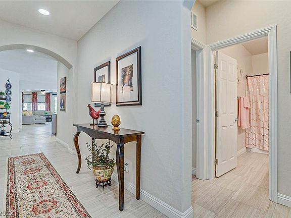 4th image of 200 White Mule Ave