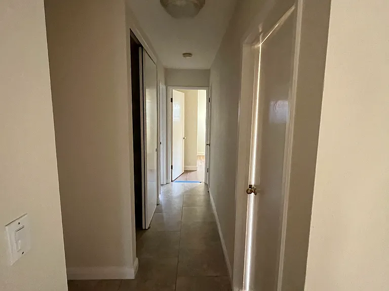 2726 Sand Point Dr — Photo 5