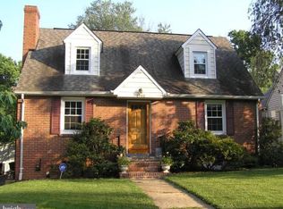 4932 14th St N, Arlington, VA 22205