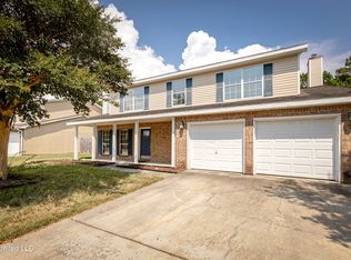 2907 Katy Ln, Ocean Springs, MS 39564