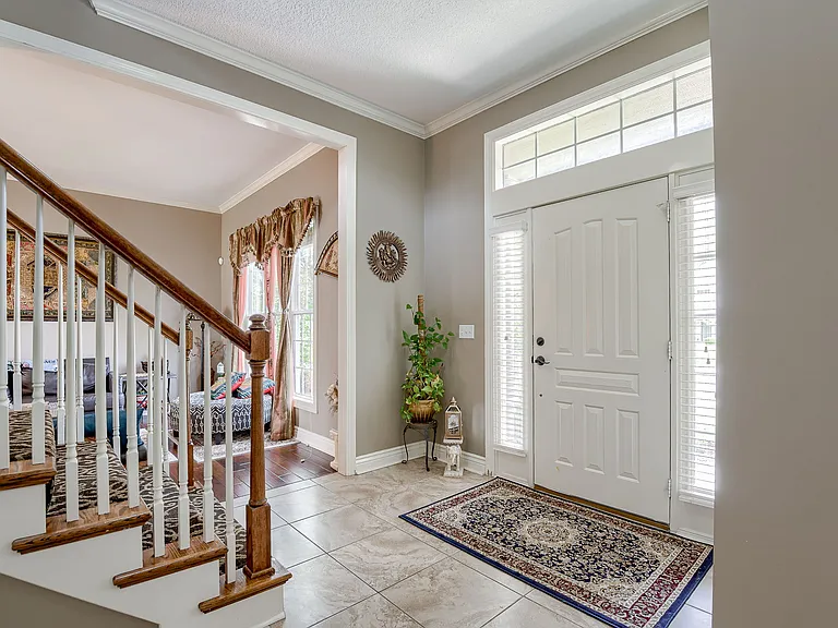 14533 Newton St — Photo 2