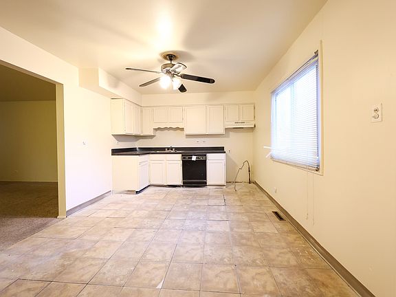 5th image of 2107 W 171st St Unit 1