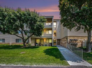 3835 Lone Pine Rd APT 300, West Bloomfield, MI