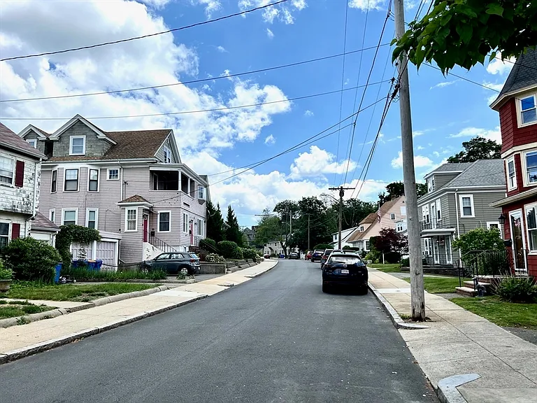 100 Quincy Ave #5 — Photo 4