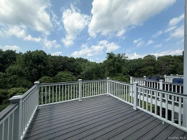1403 Scarborough Dr — Photo 10
