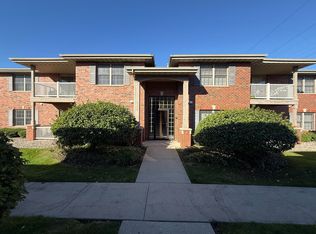 545 Cambridge Ct Unit 2-C, Munster, IN 46321