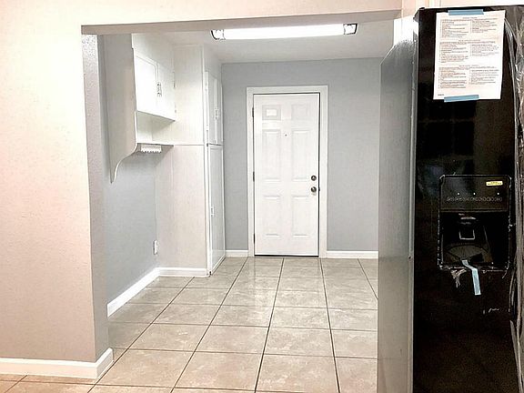 4th image of 1911 Oleander Dr