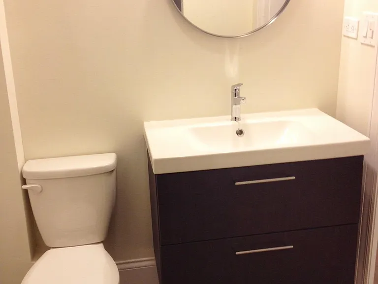 1032 W George St #2 — Photo 7