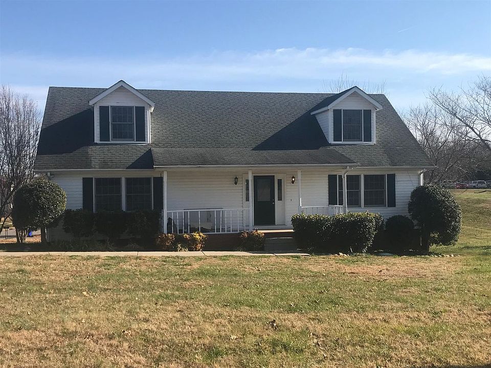 2nd image of 998 Heather Dr
