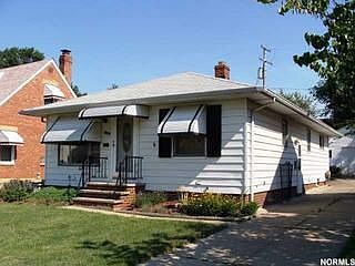 2nd image of 8915 S Highland Ave