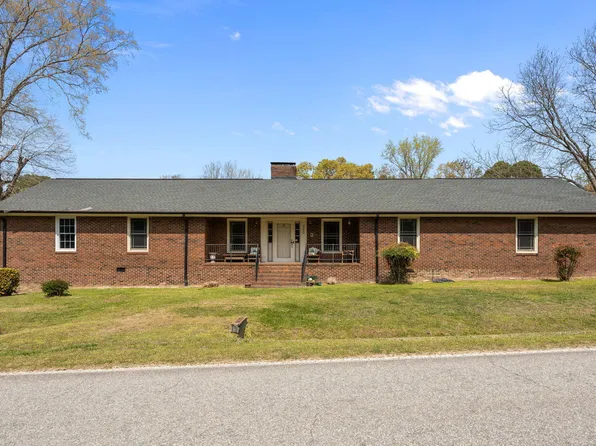 750 Greenleaf Rd, Angier, NC 27501