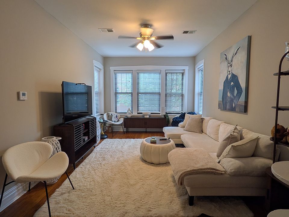 1st image of 5022 N Winthrop Ave APT 2W