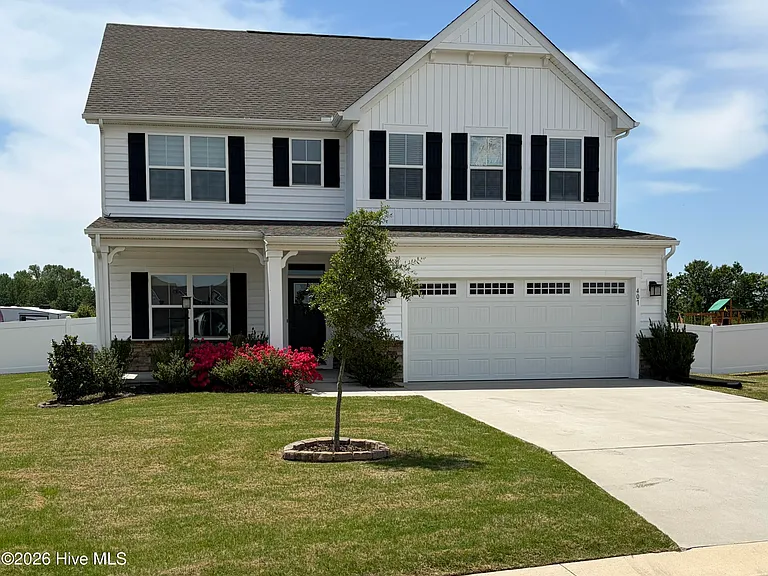 407 Green Lake Rd — Photo 1